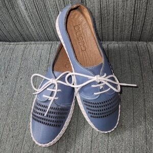 Bueno Dublin Leather Sneaker